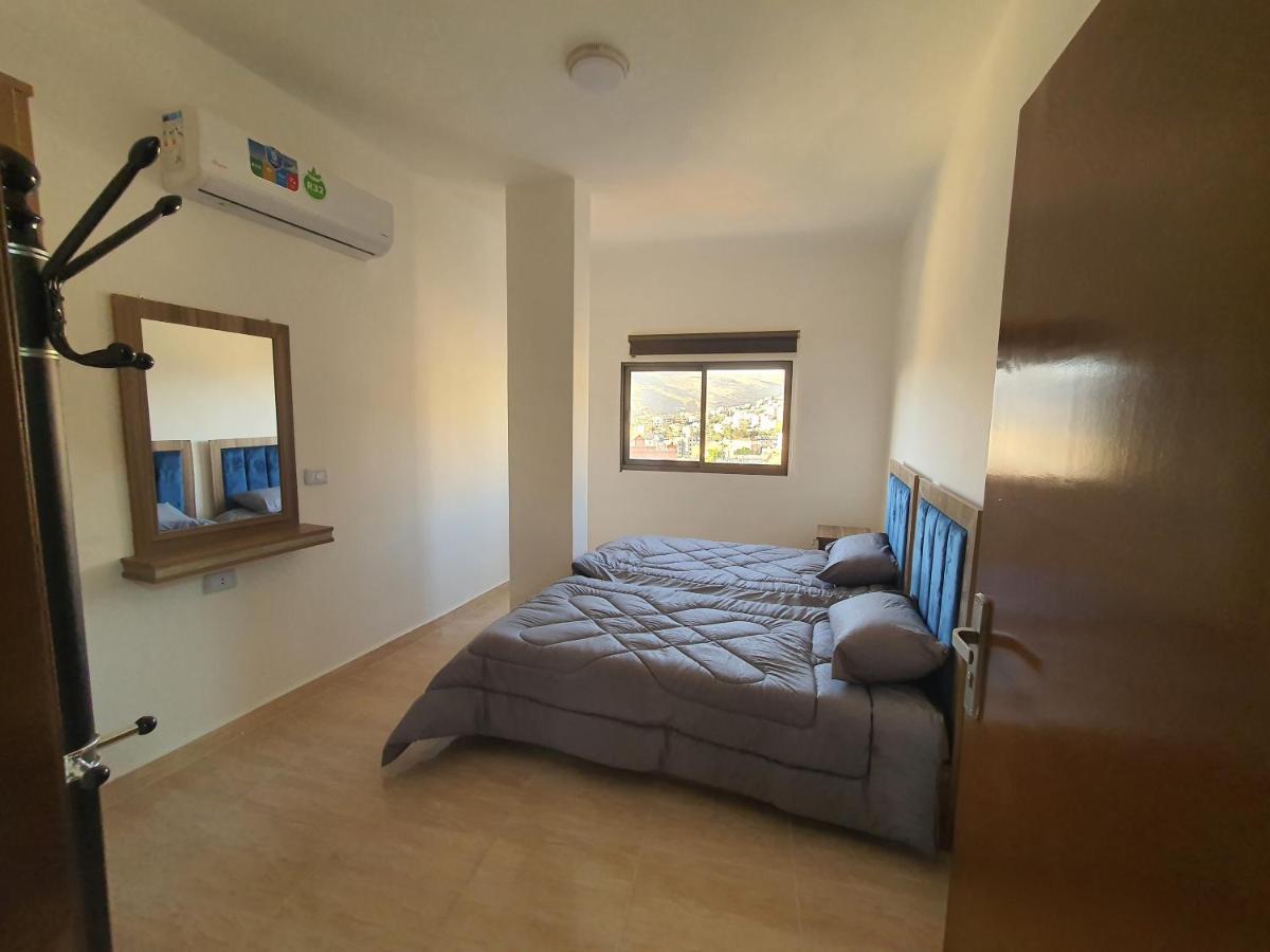 Zaina Apt Apartment วาดี มูซา ภายนอก รูปภาพ